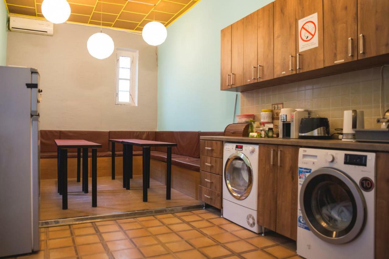 Reveller'S Hostel Dordegol Kültér fotó