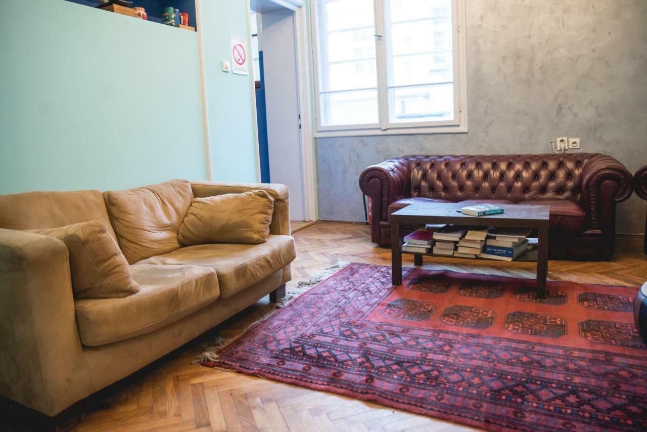 Reveller'S Hostel Dordegol Kültér fotó
